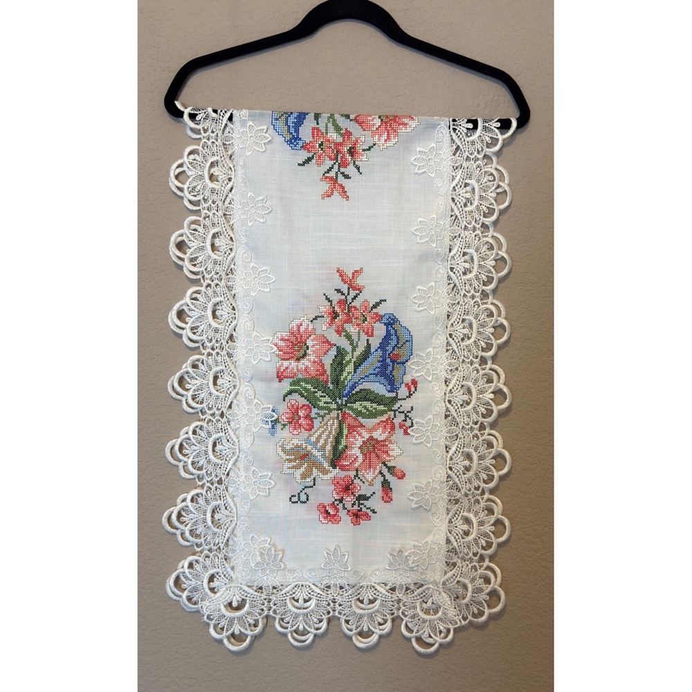 Vintage Handmade Floral Cross Stitch Table Runner White Lace Border 26" x 16"